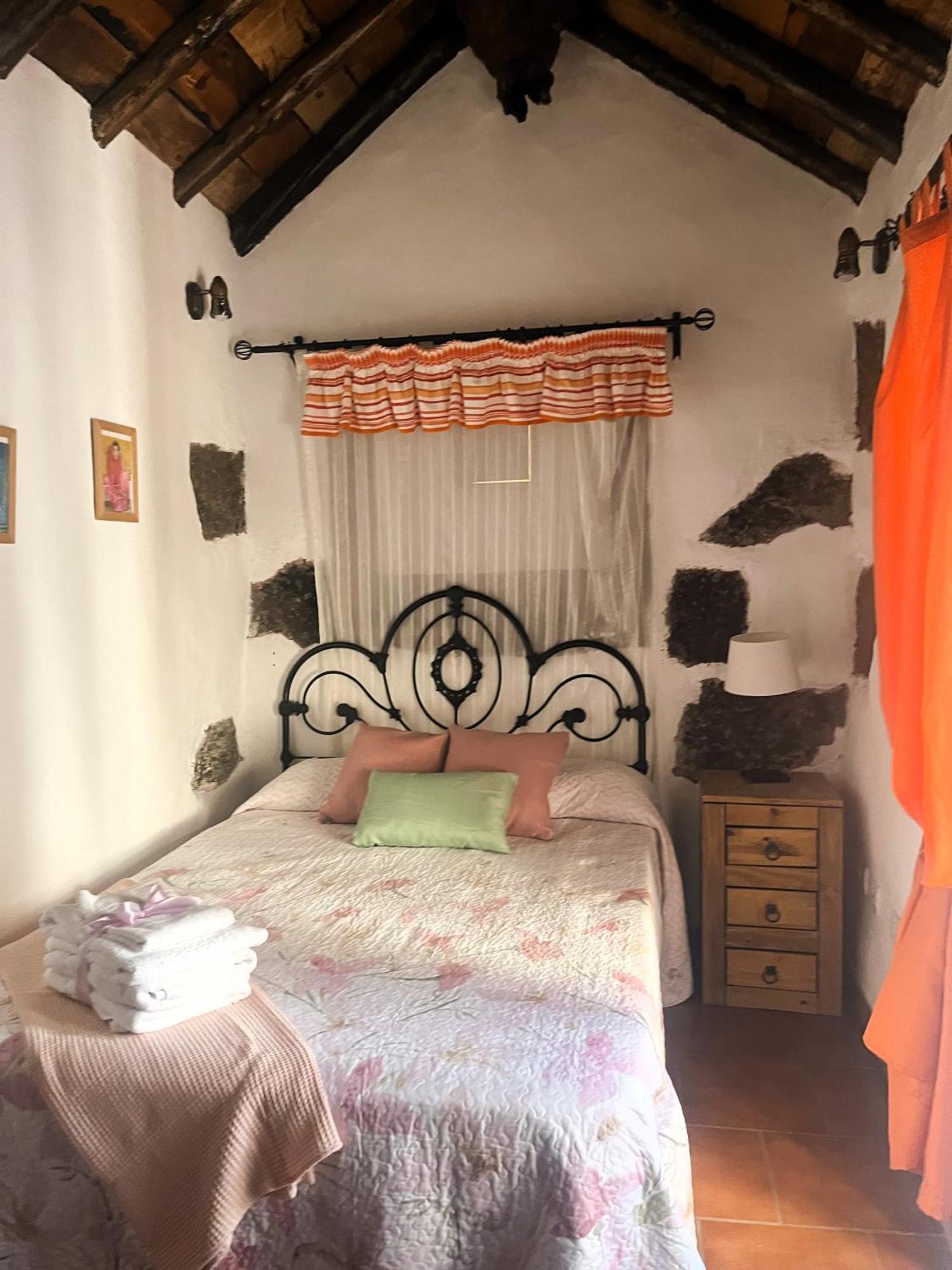 Stunning Rustic House El Pinar & Wifi Pensionat Eksteriør billede