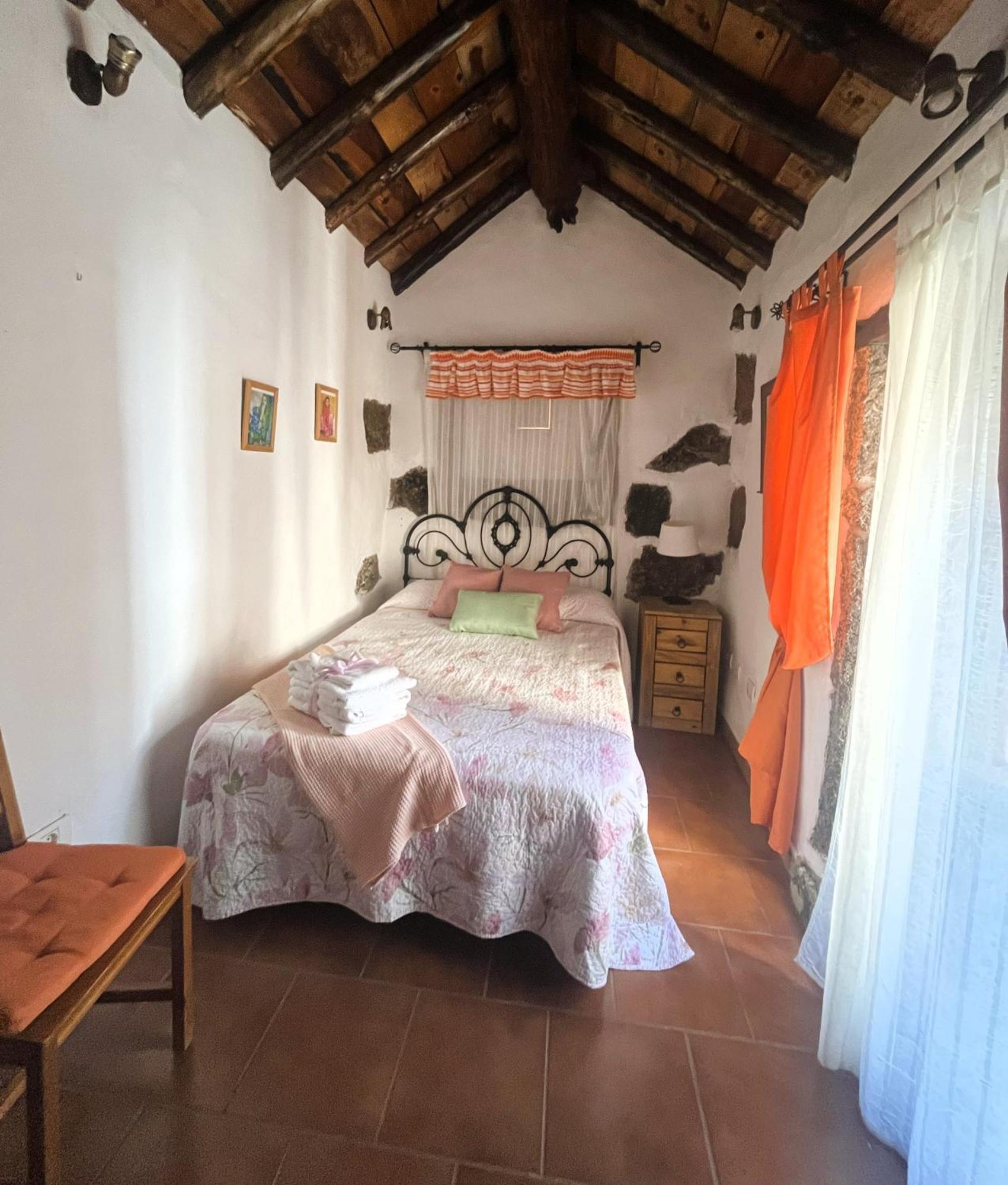 Stunning Rustic House El Pinar & Wifi Pensionat Eksteriør billede